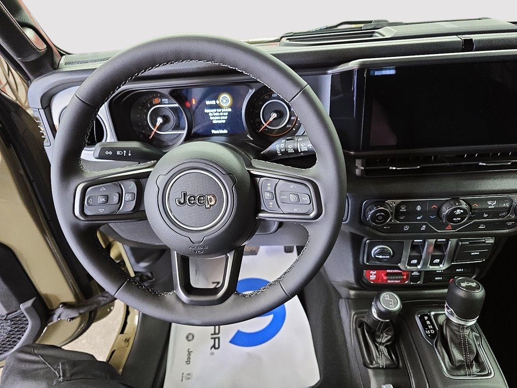 Jeep WRANGLER WILLYS 2025 à Sherbrooke, Québec - 13 - w1024h768px