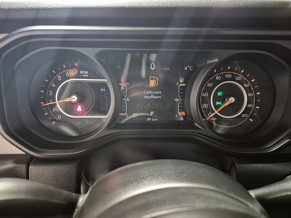 Jeep Wrangler WILLYS 2025 à Sherbrooke, Québec - 14 - w1024h768px