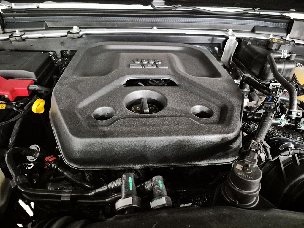 Jeep Wrangler WILLYS 2025 à Sherbrooke, Québec - 8 - w1024h768px