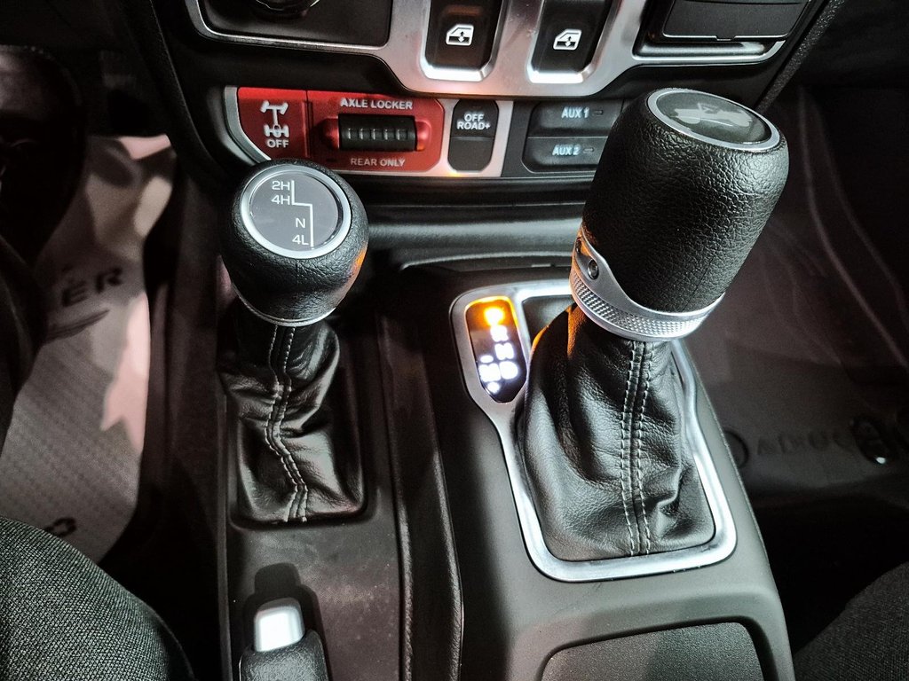 2026 Jeep Wrangler WILLYS in St-Jean-Sur-Richelieu, Quebec - 14 - w1024h768px