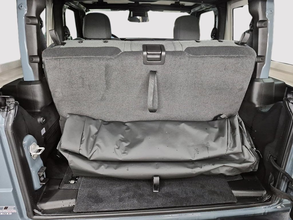 2026 Jeep Wrangler WILLYS in St-Jean-Sur-Richelieu, Quebec - 6 - w1024h768px