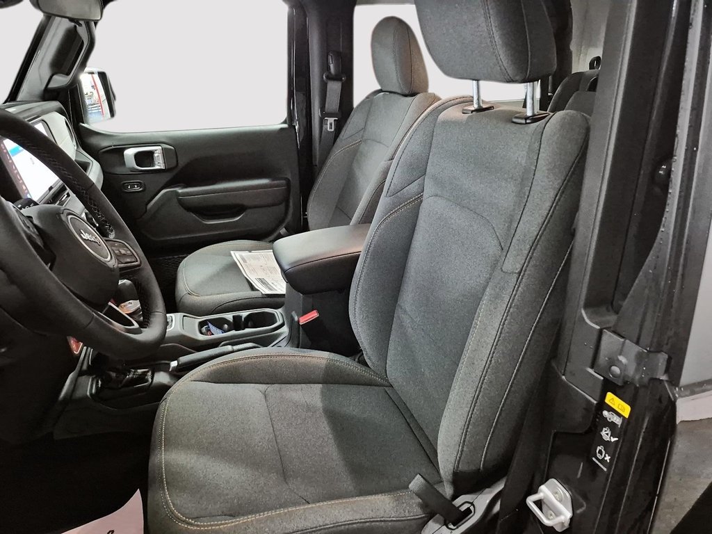 Jeep Wrangler WILLYS 2026 à St-Jean-Sur-Richelieu, Québec - 9 - w1024h768px