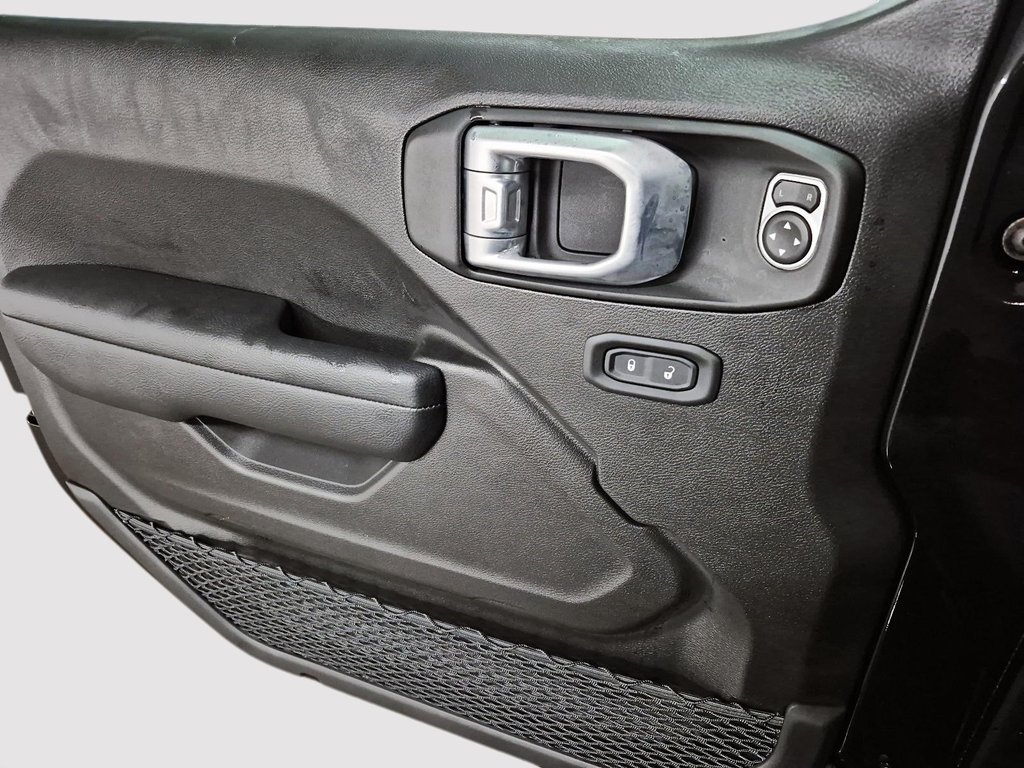 Jeep Wrangler WILLYS 2026 à St-Jean-Sur-Richelieu, Québec - 11 - w1024h768px