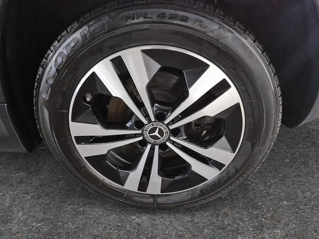 2026 Mercedes-Benz GLA 250 4MATIC in Sherbrooke, Quebec - 5 - w1024h768px