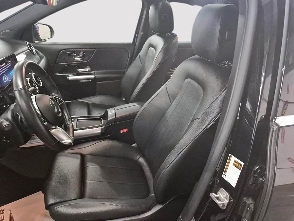 2026 Mercedes-Benz GLA 250 4MATIC in Sherbrooke, Quebec - 7 - w1024h768px