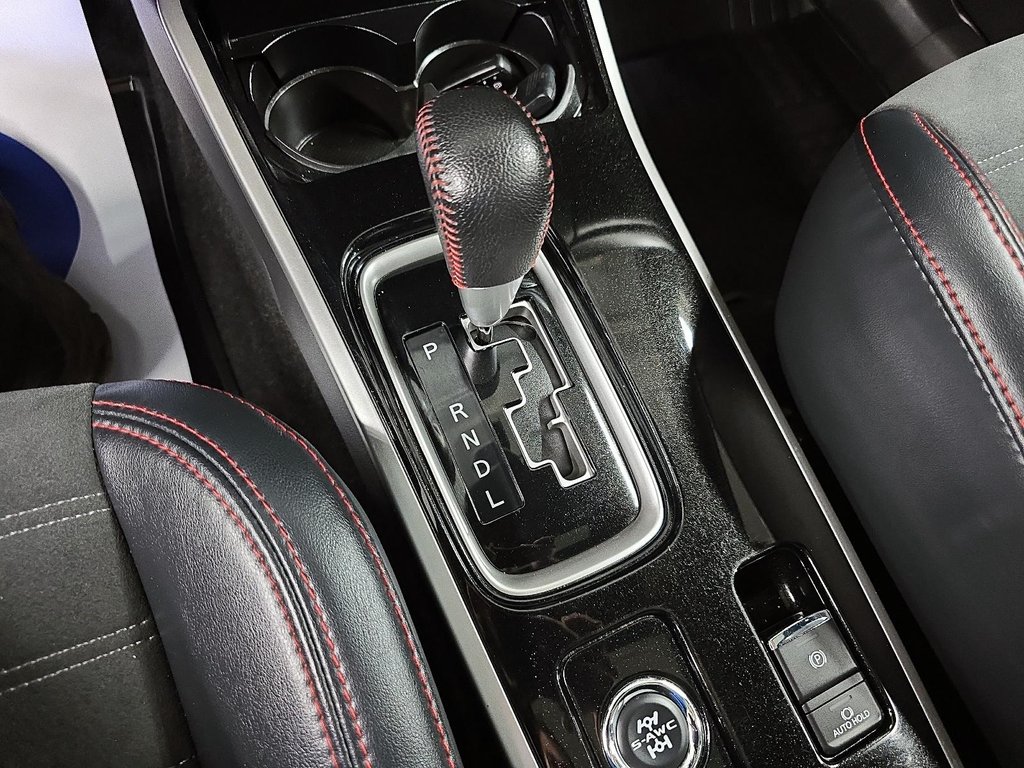 2020 Mitsubishi Outlander LIMITED EDITION S-AWC // V6 in Sherbrooke, Quebec - 25 - w1024h768px