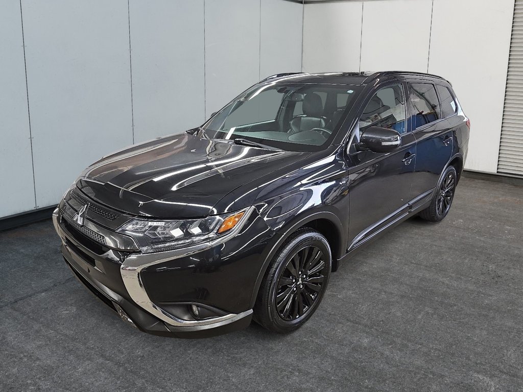 2020 Mitsubishi Outlander LIMITED EDITION S-AWC // V6 in Sherbrooke, Quebec - 1 - w1024h768px