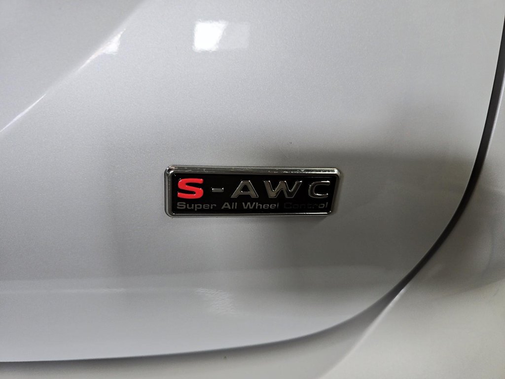 Mitsubishi Outlander ES // S-AWD // 2.5L 2023 à Sherbrooke, Québec - 16 - w1024h768px