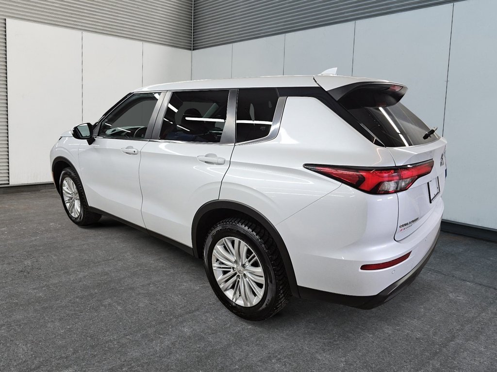 Mitsubishi Outlander ES // S-AWD // 2.5L 2023 à Sherbrooke, Québec - 4 - w1024h768px