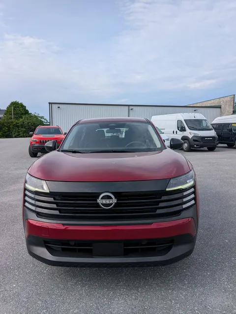 2025 Nissan Kicks S // VUS // TRACTION INTÉGRALE in Sherbrooke, Quebec - 2 - w1024h768px