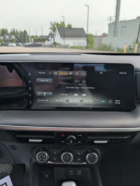 2025 Nissan Kicks S // VUS // TRACTION INTÉGRALE in Sherbrooke, Quebec - 11 - w1024h768px