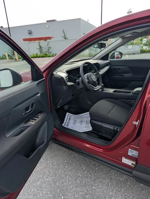2025 Nissan Kicks S // VUS // TRACTION INTÉGRALE in Sherbrooke, Quebec - 8 - w1024h768px