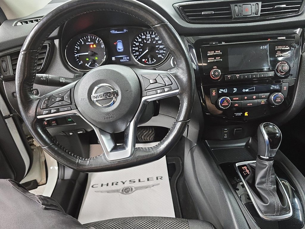 Nissan Qashqai SV AWD // TOIT OUVRANT 2018 à Sherbrooke, Québec - 14 - w1024h768px