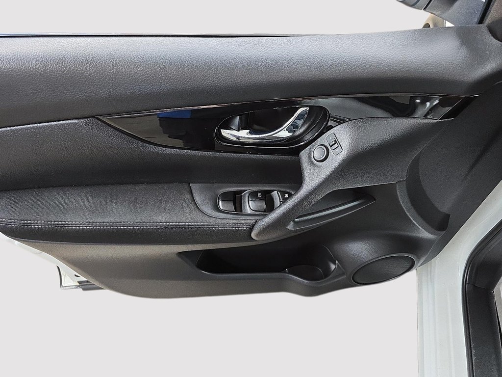 Nissan Qashqai SV AWD // TOIT OUVRANT 2018 à Sherbrooke, Québec - 11 - w1024h768px