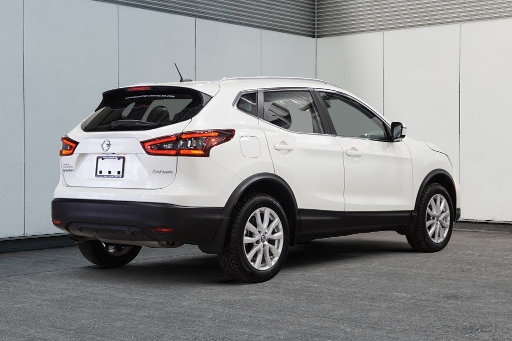 2023 Nissan Qashqai SV AWD // TOIT OUVRANT // SIÈGES CHAUFFANTS in Sherbrooke, Quebec - 4 - w1024h768px