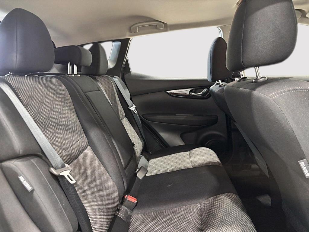 2023 Nissan Qashqai SV AWD // TOIT OUVRANT // SIÈGES CHAUFFANTS in Sherbrooke, Quebec - 11 - w1024h768px