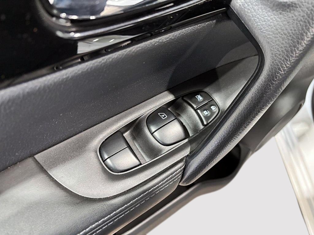 2023 Nissan Qashqai SV AWD // TOIT OUVRANT // SIÈGES CHAUFFANTS in Sherbrooke, Quebec - 14 - w1024h768px