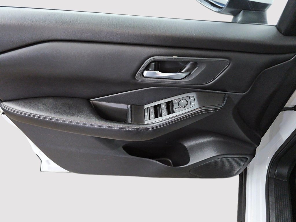 Nissan Rogue SV // AWD // CVT 2024 à Sherbrooke, Québec - 11 - w1024h768px