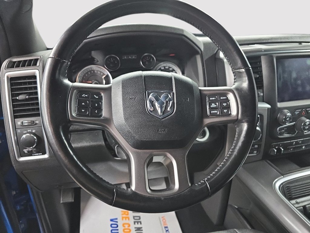 2021 Ram 1500 Classic WARLOCK 5.7L V8 4X4 CREWCAB in Sherbrooke, Quebec - 12 - w1024h768px