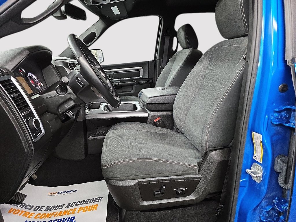 2021 Ram 1500 Classic WARLOCK 5.7L V8 4X4 CREWCAB in Sherbrooke, Quebec - 9 - w1024h768px