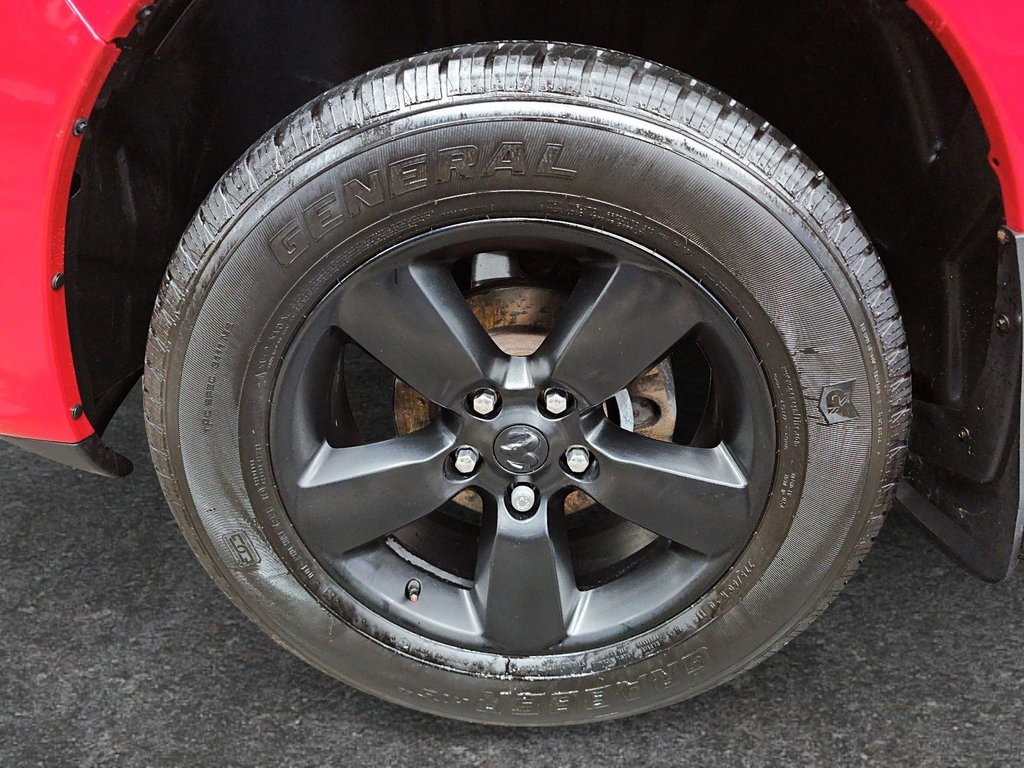 2022 Ram 1500 Classic EXPRESS  // BOÎTE 6.4'' in Sherbrooke, Quebec - 7 - w1024h768px