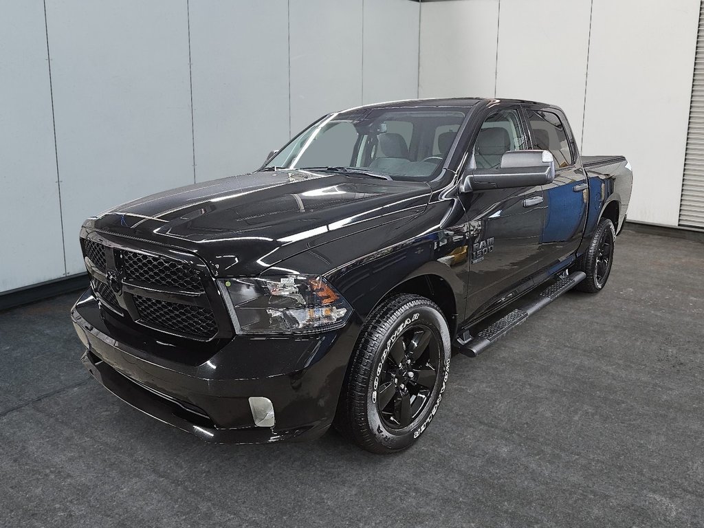 2023 Ram 1500 Classic EXPRESS / NIGHT EDITION // PENTASTAR-0