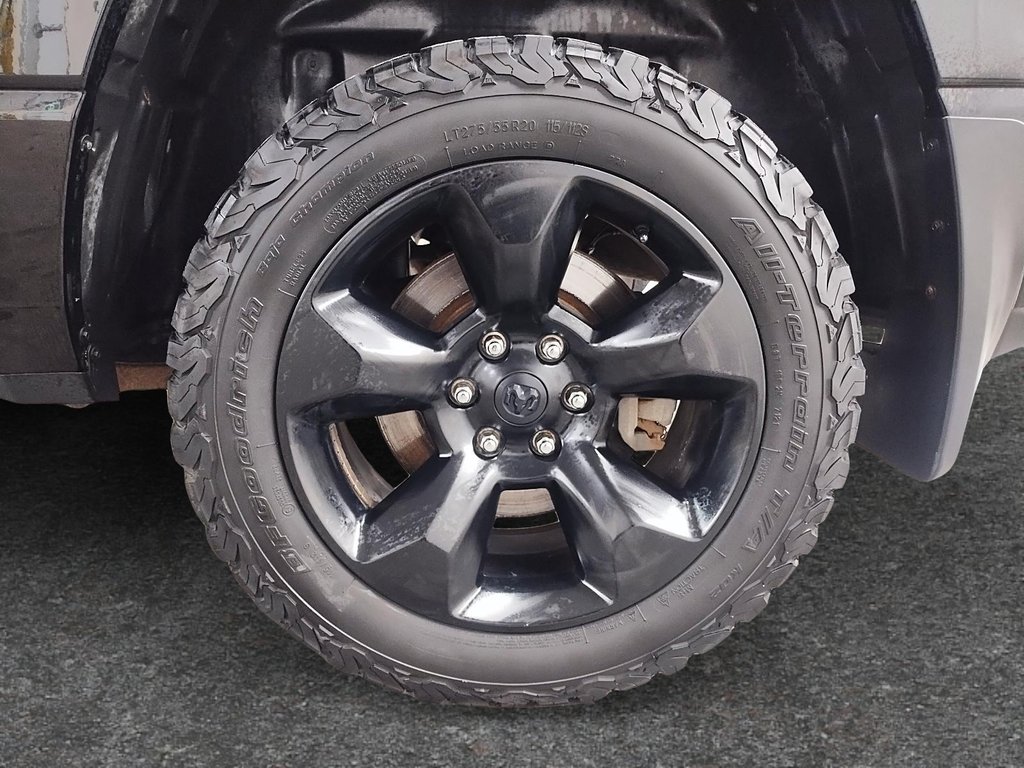 Ram 1500 SPORT 4X4 CREW CAB // TOIT PANO 2019 à Sherbrooke, Québec - 7 - w1024h768px