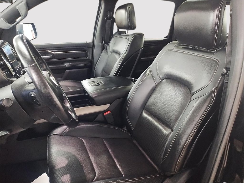 Ram 1500 SPORT 4X4 CREW CAB // TOIT PANO 2019 à Sherbrooke, Québec - 9 - w1024h768px