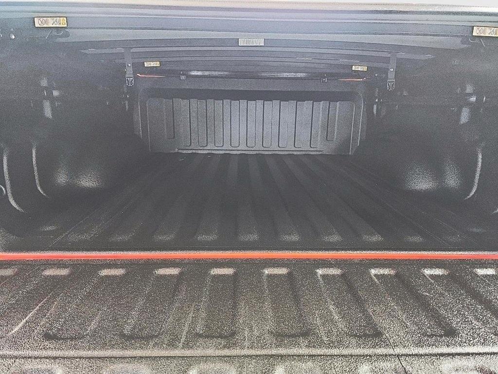Ram 1500 BIG HORN 4X4 CREW CAB // BUILT TO SERVE 2021 à Sherbrooke, Québec - 17 - w1024h768px