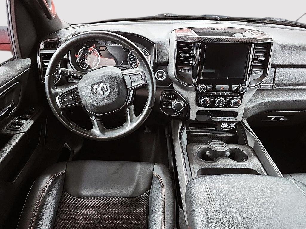 Ram 1500 BIG HORN 4X4 CREW CAB // BUILT TO SERVE 2021 à Sherbrooke, Québec - 10 - w1024h768px