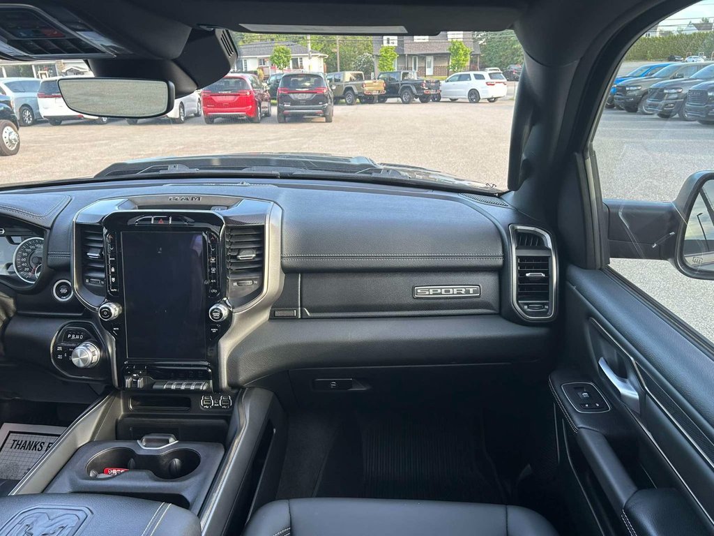 2021 Ram 1500 SPORT // CREWCAB // HEMI 5.7L in Sherbrooke, Quebec - 6 - w1024h768px