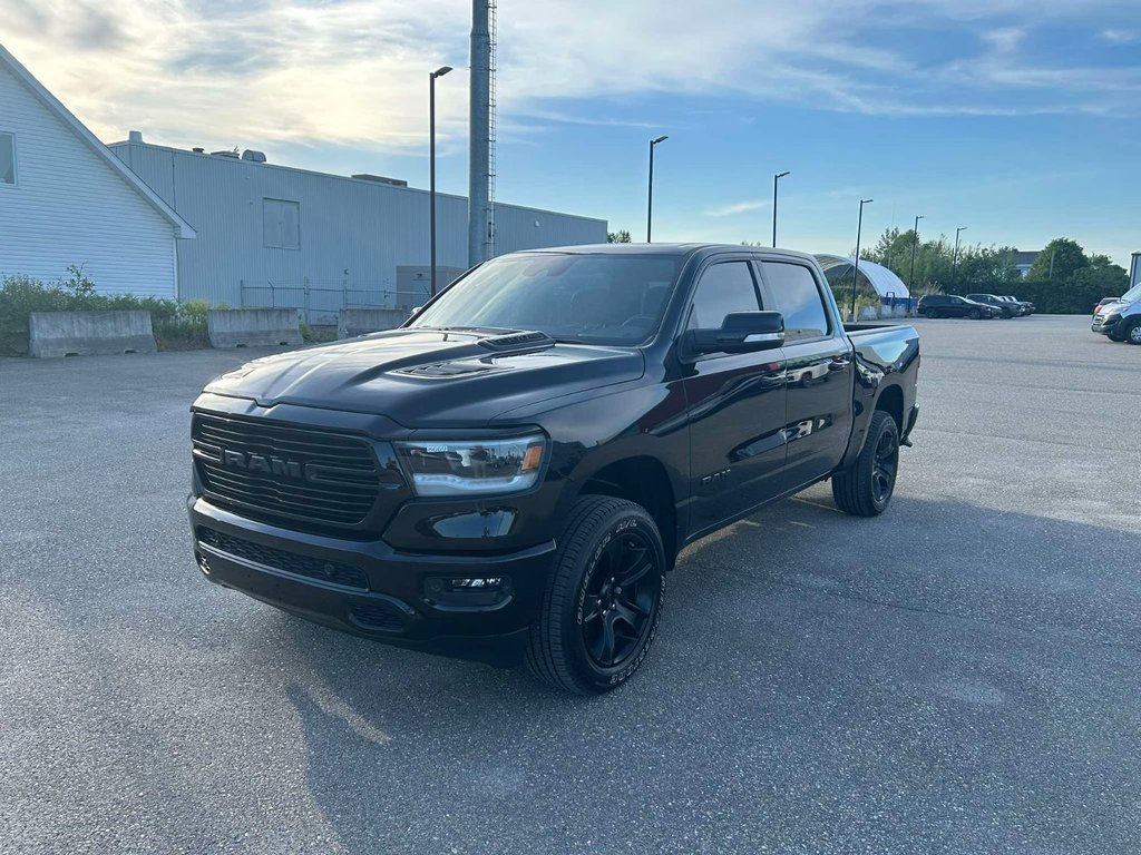 2021 Ram 1500 SPORT // CREWCAB // HEMI 5.7L in Sherbrooke, Quebec - 3 - w1024h768px