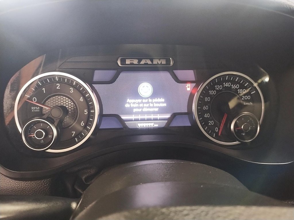 2022 Ram 1500 LARAMIE CREW CAB 4X4 in Sherbrooke, Quebec - 15 - w1024h768px