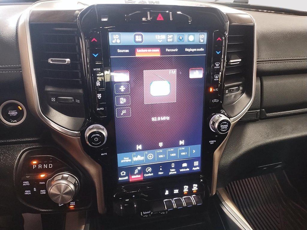 2022 Ram 1500 LARAMIE CREW CAB 4X4 in Sherbrooke, Quebec - 20 - w1024h768px