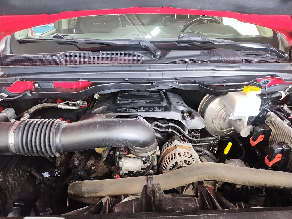 2022 Ram 1500 LARAMIE CREW CAB 4X4 in Sherbrooke, Quebec - 9 - w1024h768px