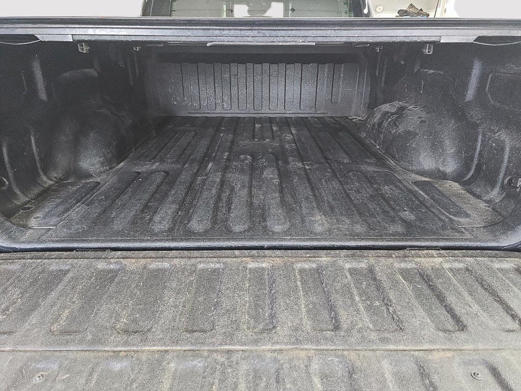 Ram 1500 SPORT CREWCAB V8 4X4 2022 à Sherbrooke, Québec - 17 - w1024h768px
