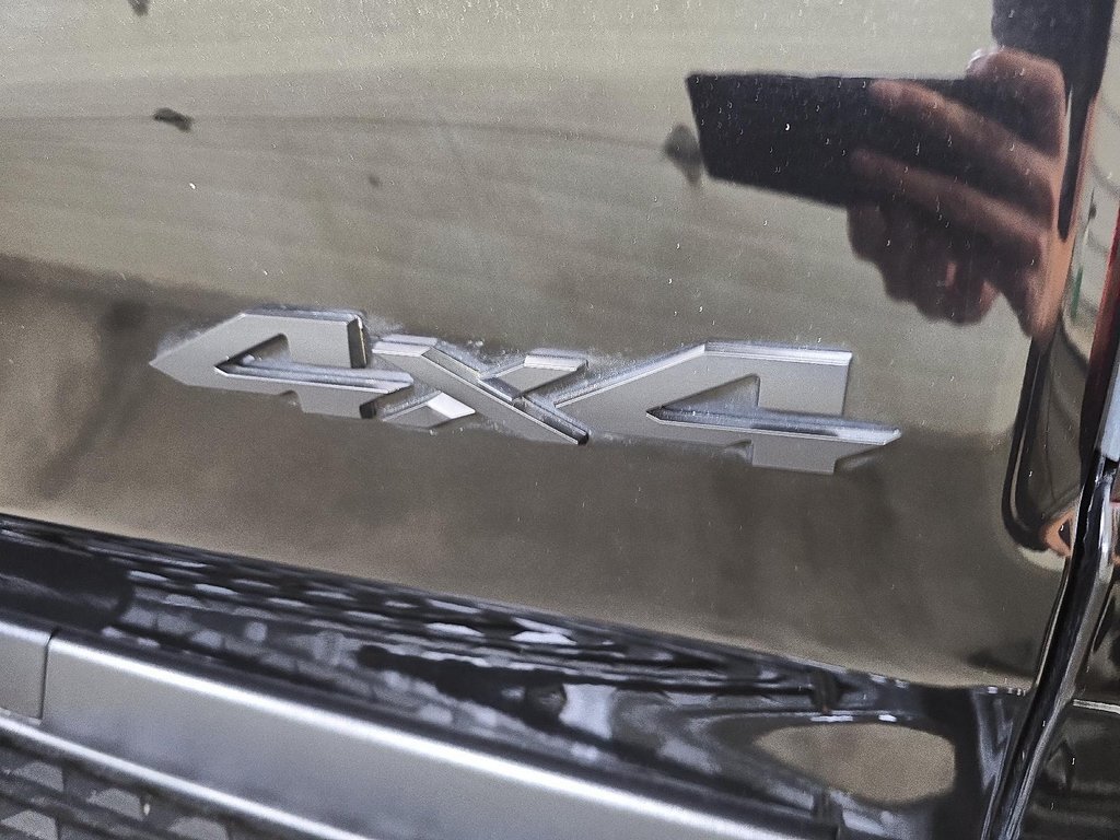 Ram 1500 SPORT CREWCAB V8 4X4 2022 à Sherbrooke, Québec - 16 - w1024h768px