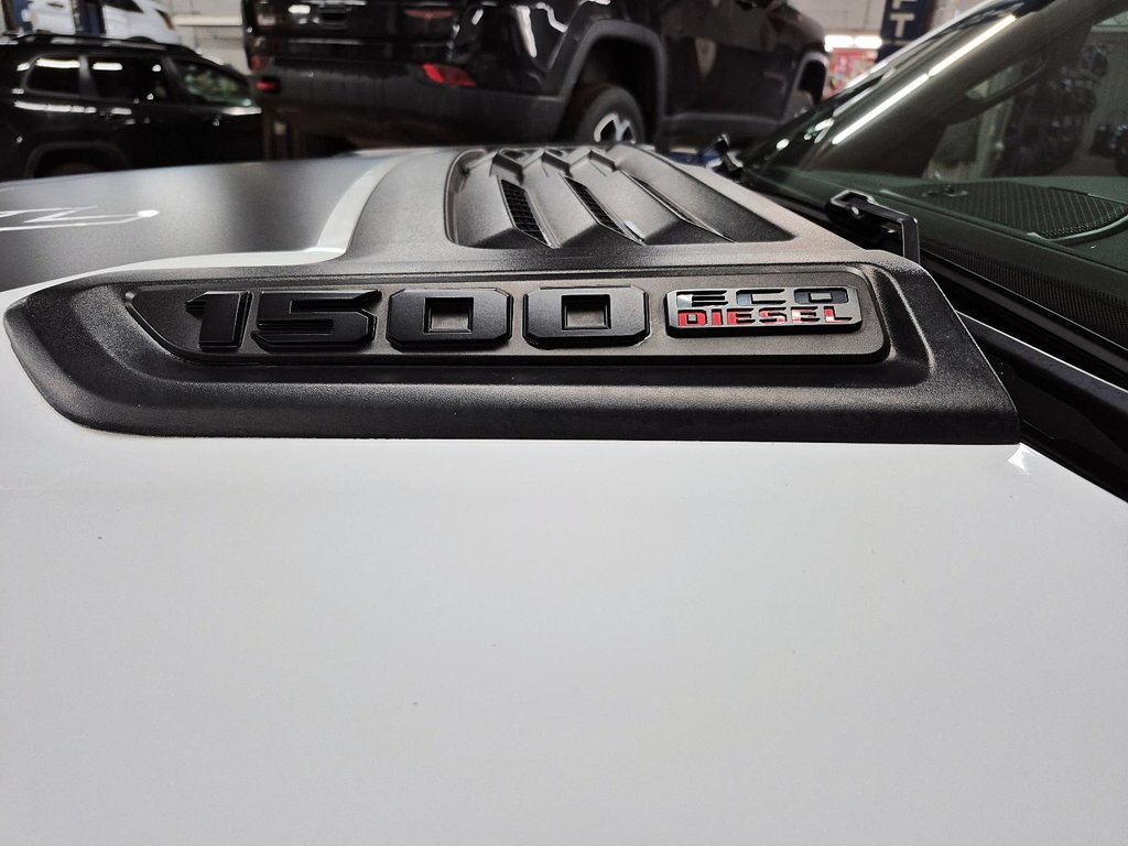 Ram 1500 REBEL 4X4 CREW CAB // DIESEL // NIVEAU 2 2022 à Sherbrooke, Québec - 6 - w1024h768px