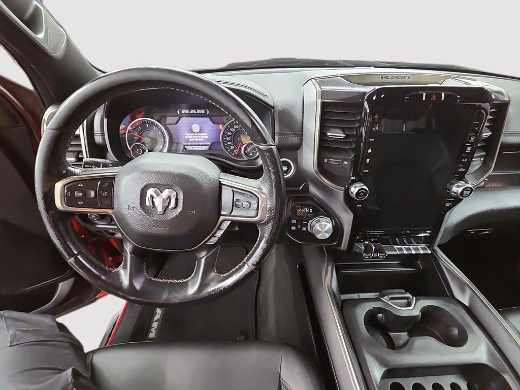 2022 Ram 1500 SPORT 4X4 CREW CAB // V8 // NIVEAU 2 in Sherbrooke, Quebec - 10 - w1024h768px