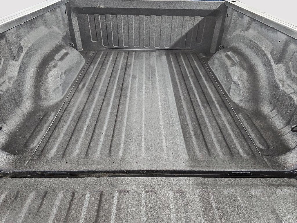 Ram 1500 LIMITED 4X4 CREW CAB // DIESEL // 3.92 2022 à Sherbrooke, Québec - 17 - w1024h768px