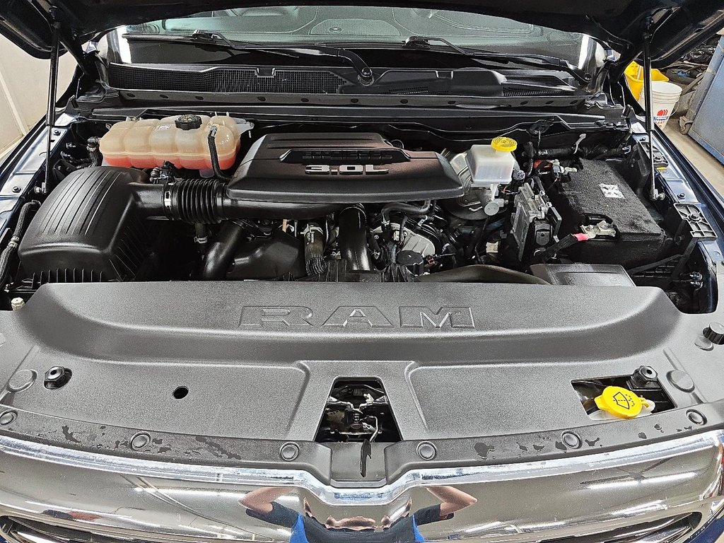 Ram 1500 LIMITED 4X4 CREW CAB // DIESEL // 3.92 2022 à Sherbrooke, Québec - 8 - w1024h768px