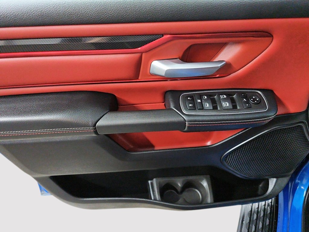 2022 Ram 1500 REBEL // NIVEAU 2 // 5.7L // HEMI in Sherbrooke, Quebec - 11 - w1024h768px