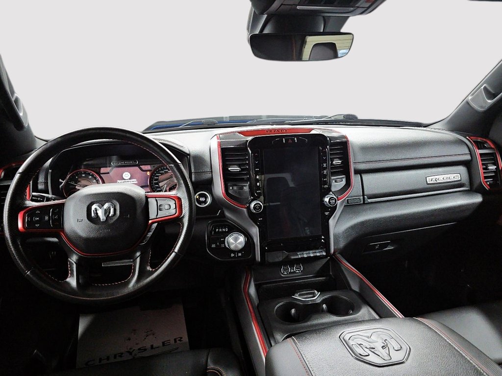 2022 Ram 1500 REBEL // NIVEAU 2 // 5.7L // HEMI in Sherbrooke, Quebec - 10 - w1024h768px