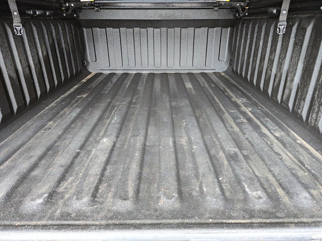 2023 Ram 1500 Rebel in Sherbrooke, Quebec - 17 - w1024h768px