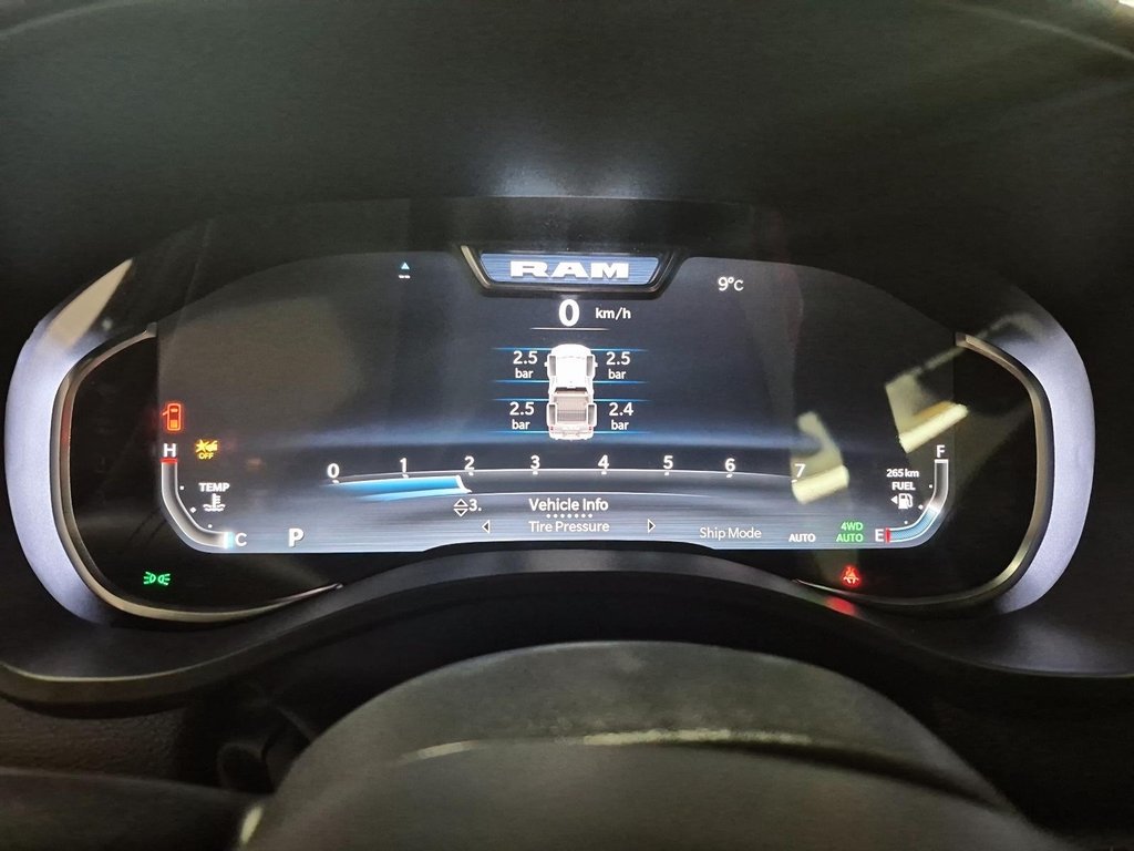 Ram 1500 BIG HORN 2025 à St-Jean-Sur-Richelieu, Québec - 13 - w1024h768px