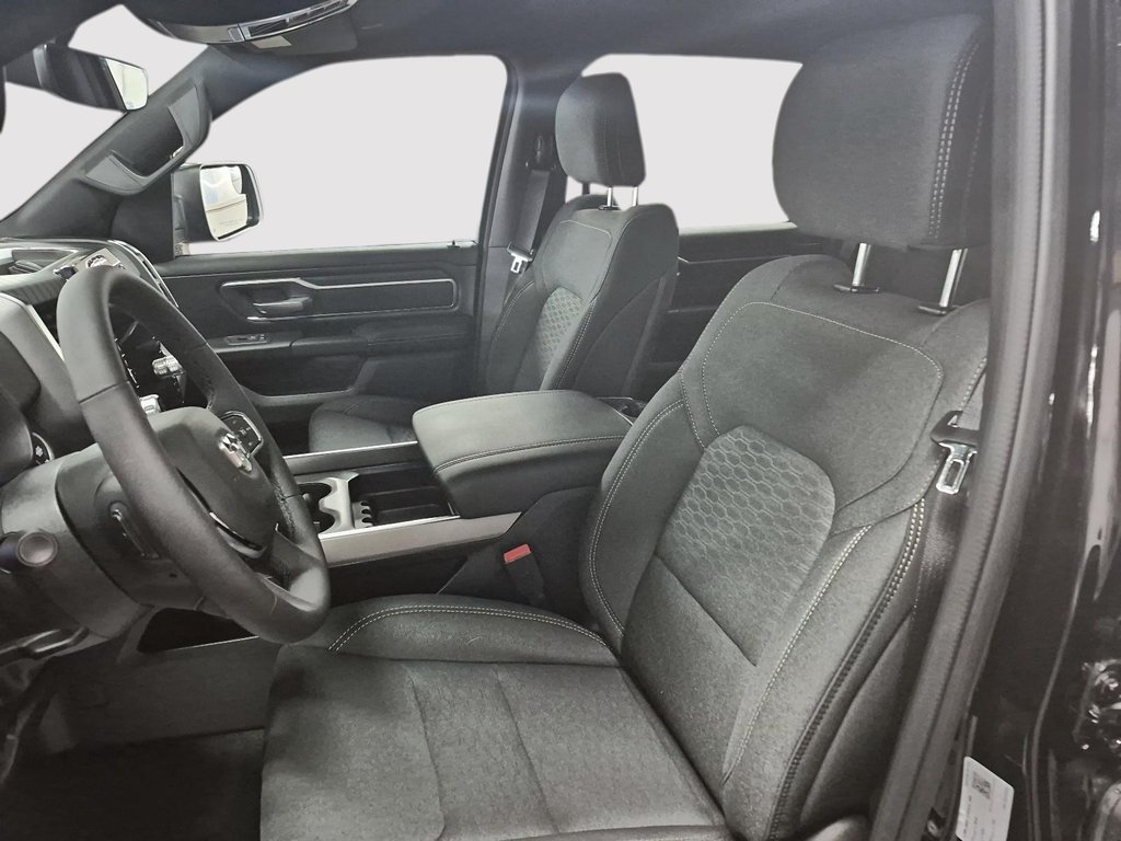 Ram 1500 BIG HORN 2025 à St-Jean-Sur-Richelieu, Québec - 9 - w1024h768px