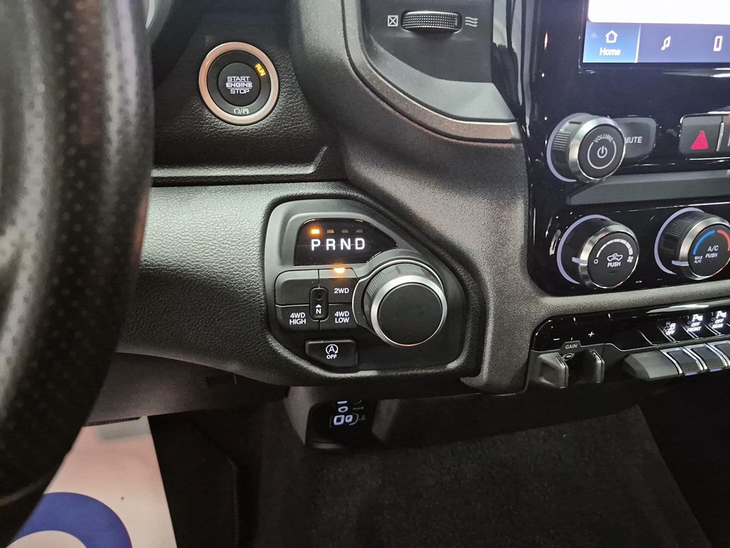 2025 Ram 1500 TRADESMAN in St-Jean-Sur-Richelieu, Quebec - 15 - w1024h768px