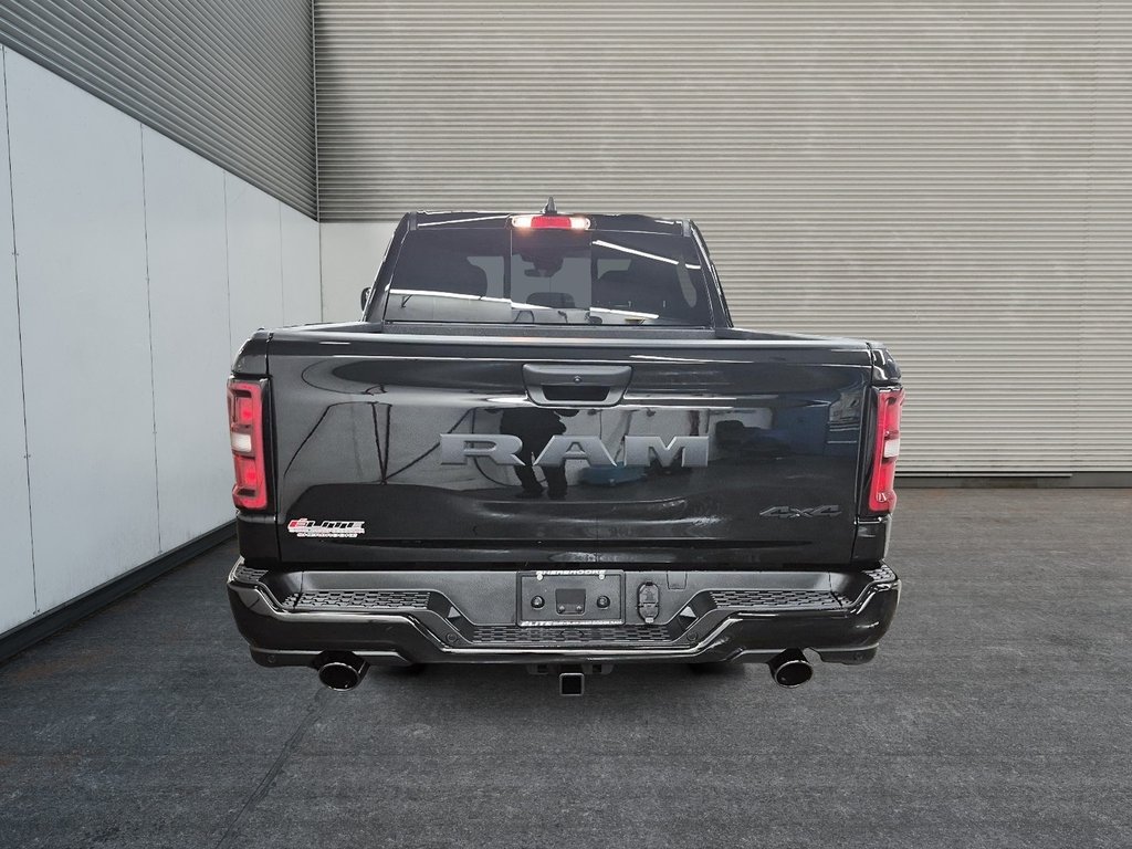 2025 Ram 1500 TRADESMAN in St-Jean-Sur-Richelieu, Quebec - 3 - w1024h768px