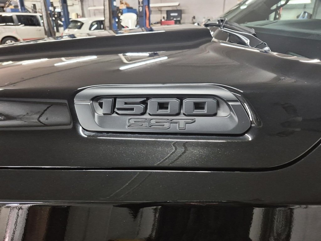 Ram 1500 BIG HORN 2025 à Sherbrooke, Québec - 5 - w1024h768px