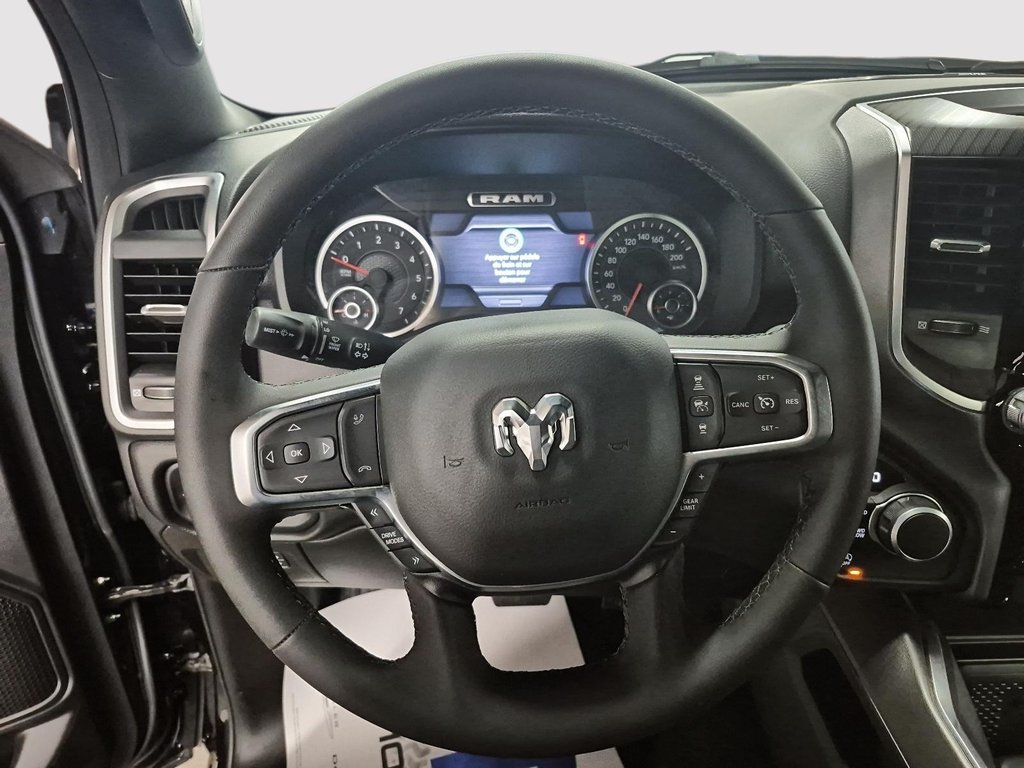 Ram 1500 BIG HORN 2025 à Sherbrooke, Québec - 11 - w1024h768px